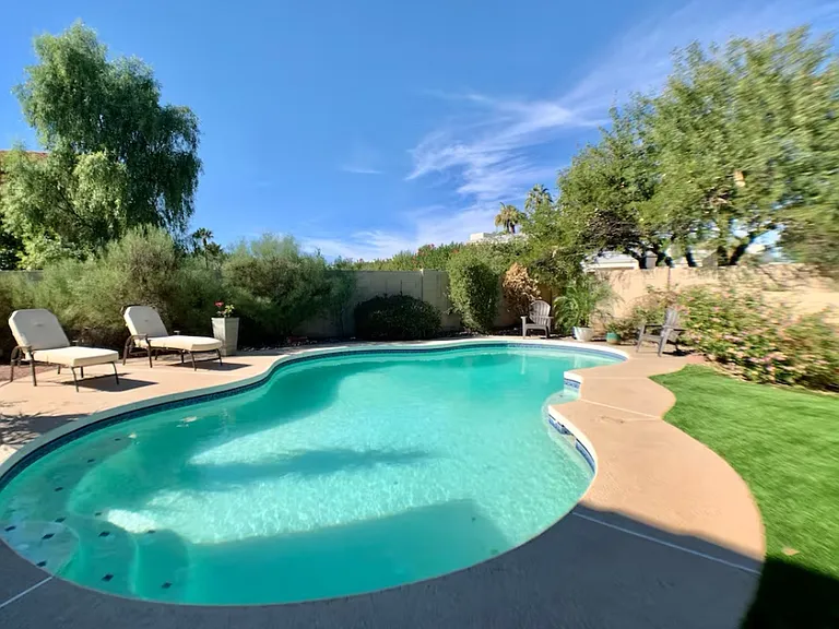 5544 E Kelton Ln — Photo 11
