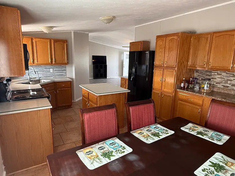 3107 E Lakeland Dr — Photo 3