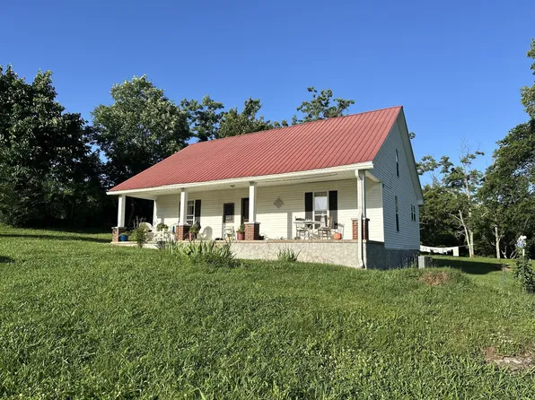 270 McClanahan Rd, Hartsville, TN 37074