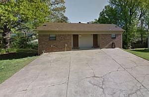 1st image of 904-906 W 16th St
