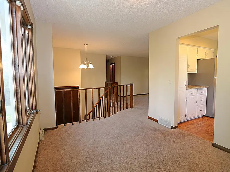 Bonus Room/Dining Area
