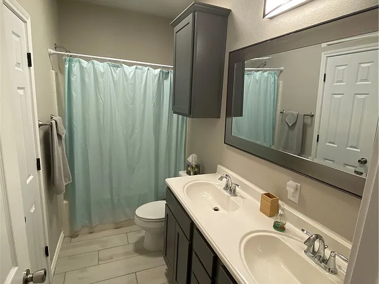 706 Military Dr — Photo 12