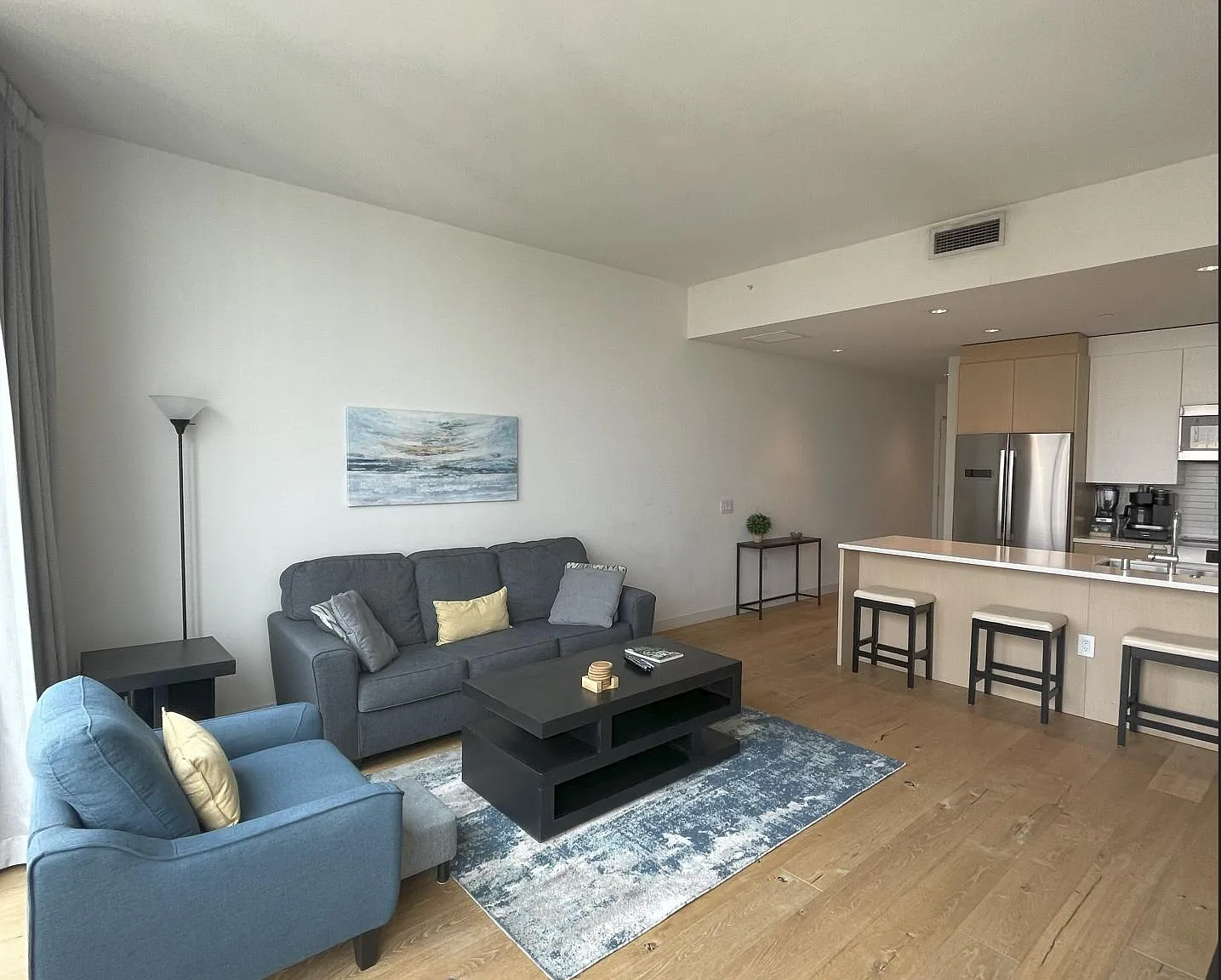 1001 Queen St — Photo 4