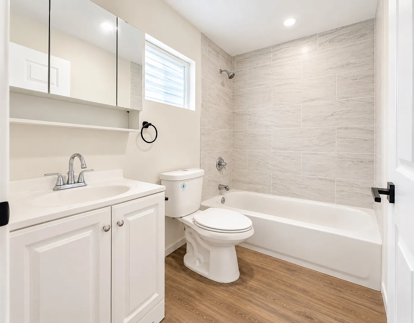 2 bed, $3,000 — Photo 4