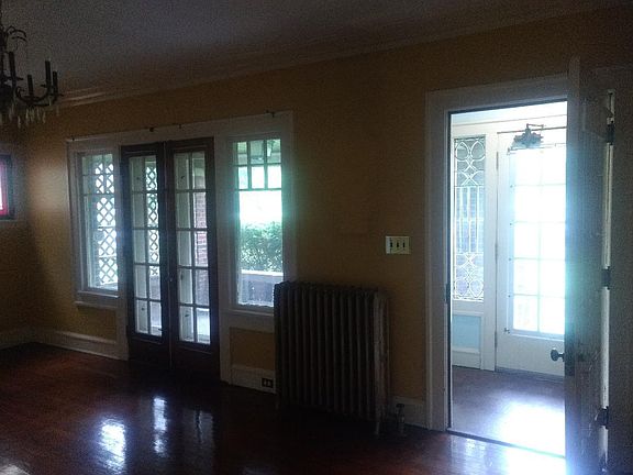 5th image of 1271 West Blvd Floor 1