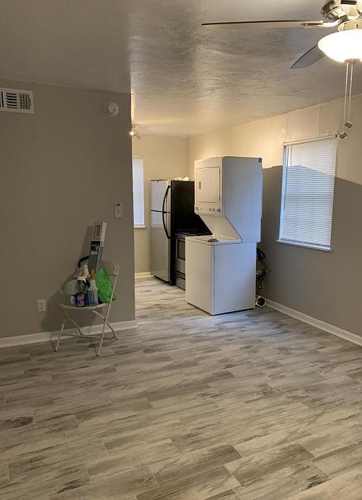 1st image of 2115 Pasco St APT A