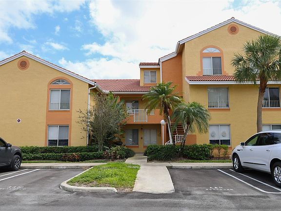 2nd image of 905 Coral Club Drive #905