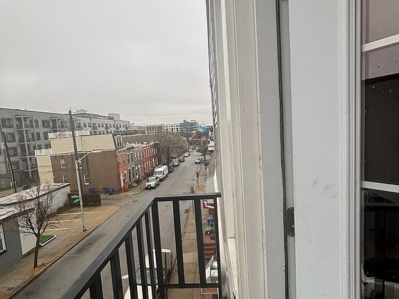 Juliet Balcony accessed out of Kitchen