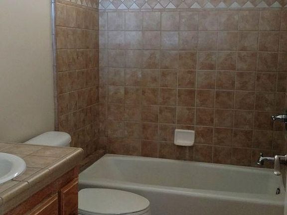 5th image of 326 Madeline Rose Ct