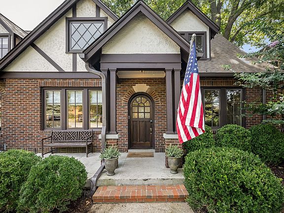 3rd image of 3006 Brightwood Ave