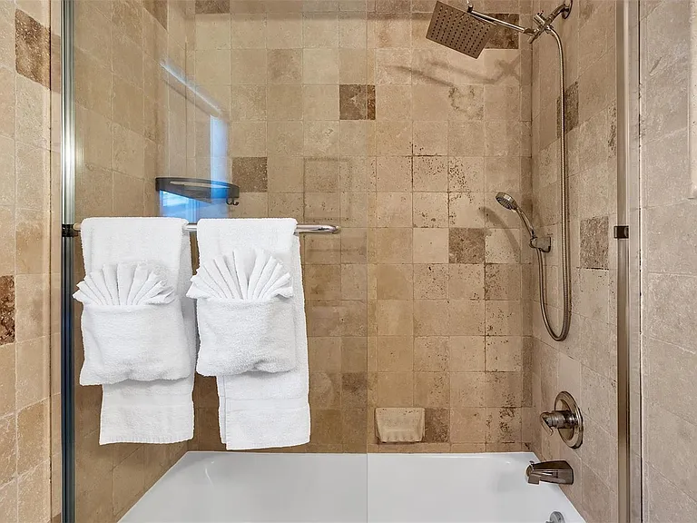 3221 Seaward Dr — Photo 34