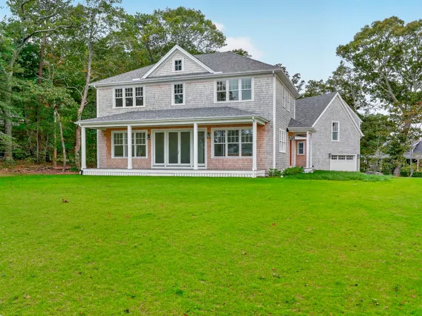 35 Mount Aldworth Rd, Tisbury, MA 02568