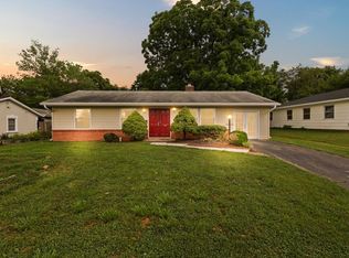 804 W Nettle Tree Rd, Sterling, VA 20164