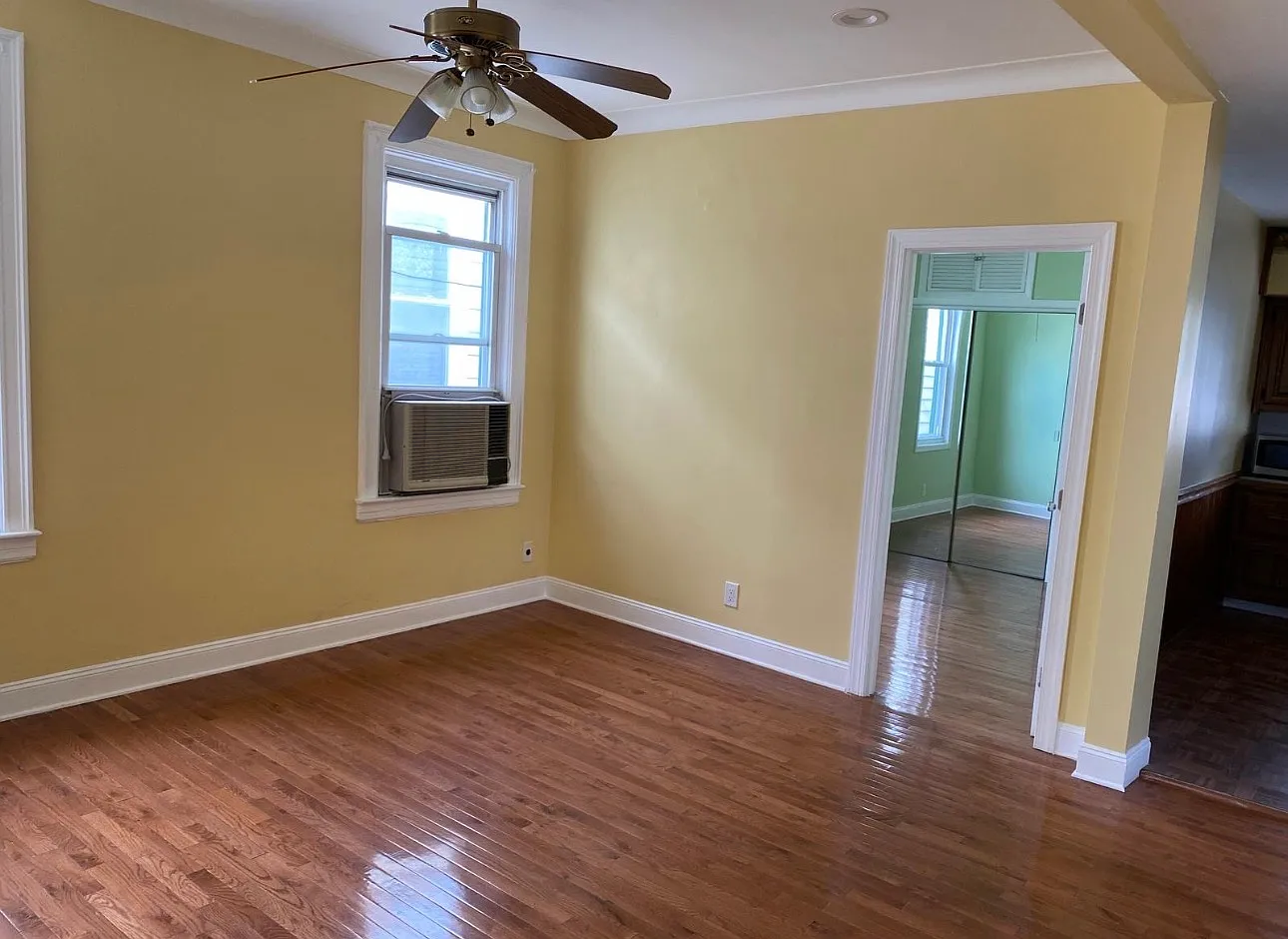 3 bed, $2,700 — Photo 2