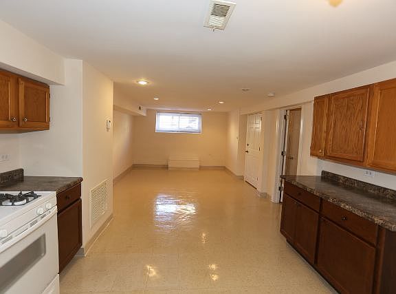 5th image of 2145 W Chicago Ave #G
