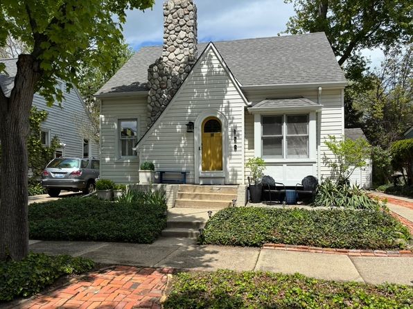 128 Mapleton Rd