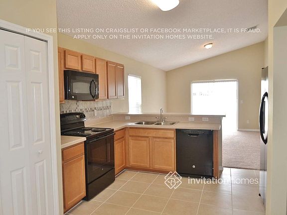 4th image of 2126 Darlin Cir