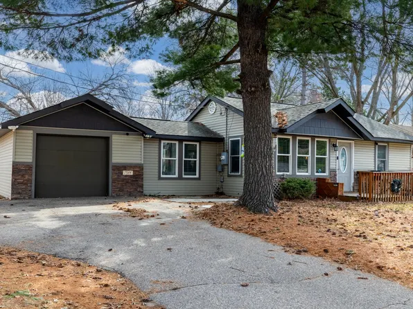 7544 Douglas Dr N, Brooklyn Park, MN 55443