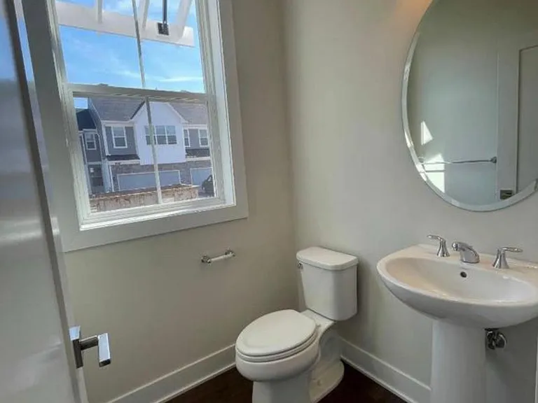607 Mockernut Ct — Photo 17