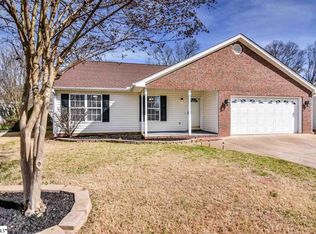 17 Sweetland Ct, Greenville, SC 29607