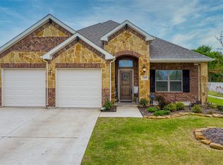 300 Pecos Dr, Crandall, TX