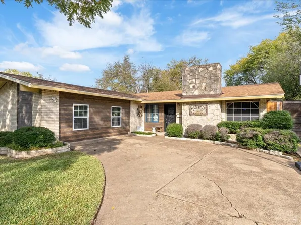 1113 Edwards Ct S, Irving, TX 75062