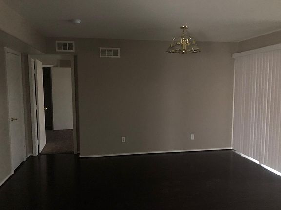 5th image of 4555 E Sahara Ave Unit 221