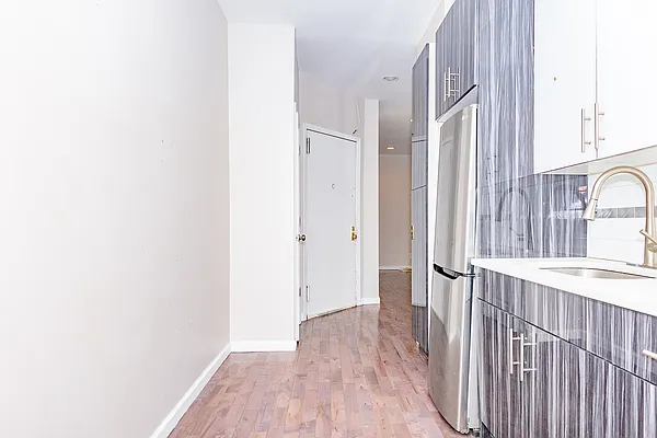 Rented by MySpaceNYC | media 3