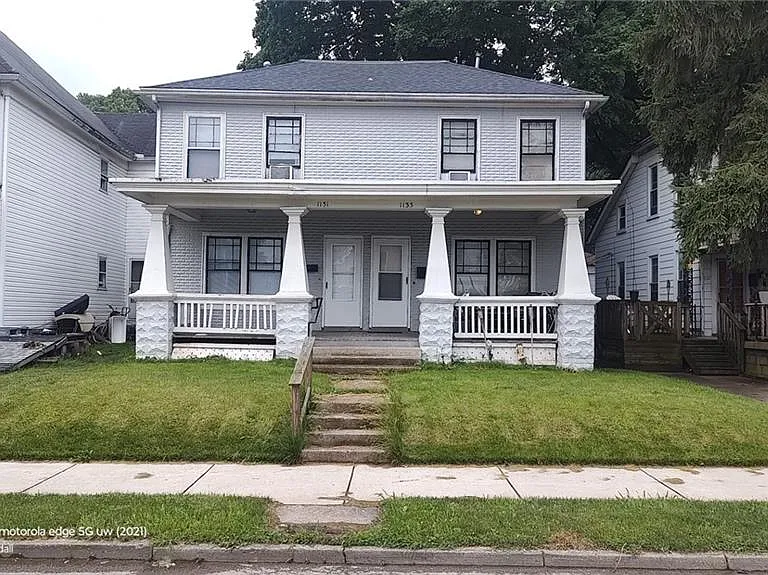 1131 W High St — Photo 1