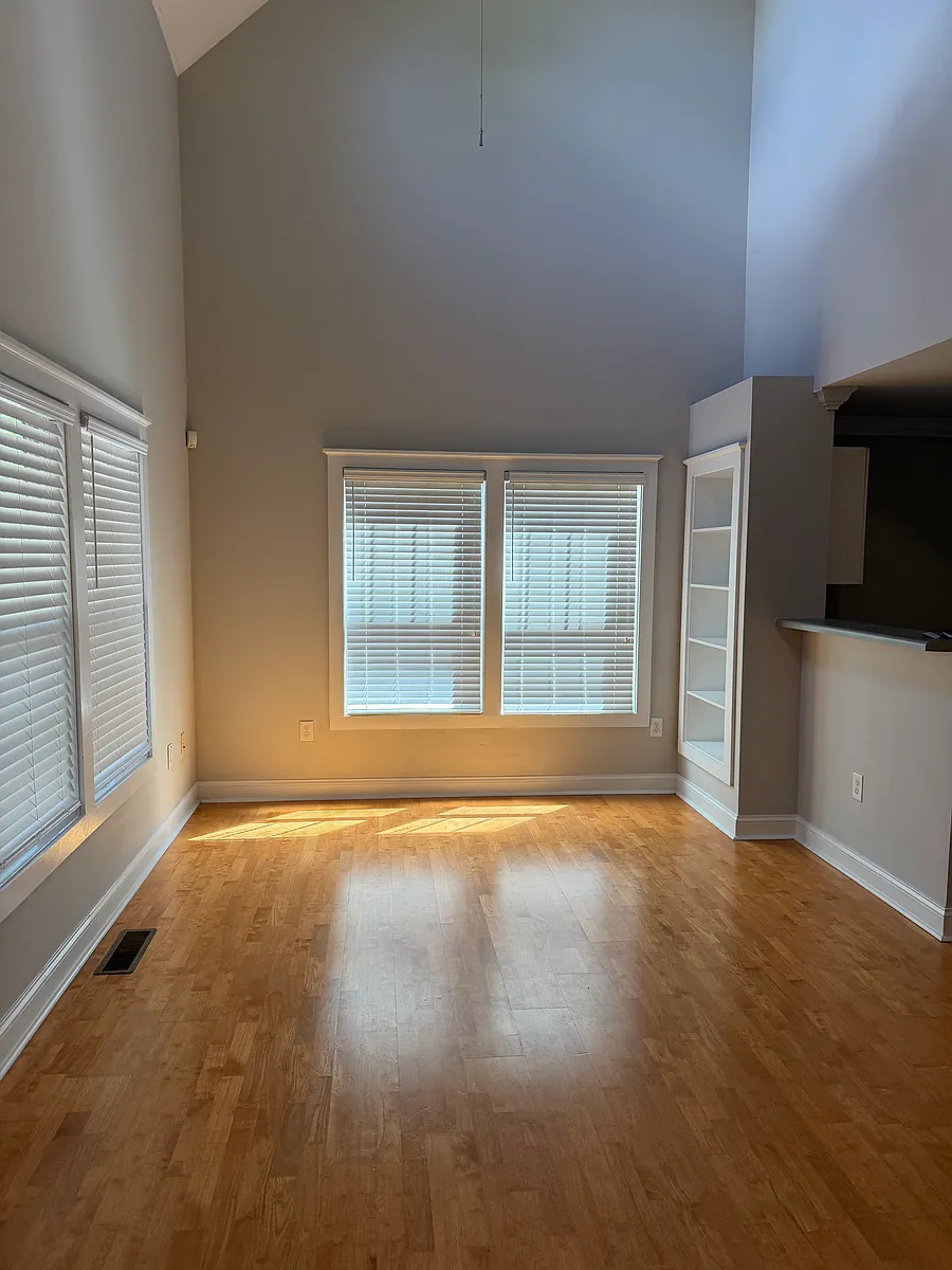 Building Photo - 490 Barnett Shoals Rd #732