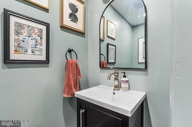 301 Westwood Dr — Photo 12