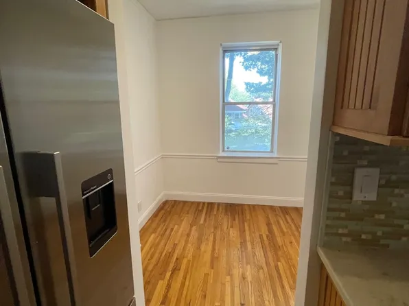 915 East 17th Street image 12 of 15