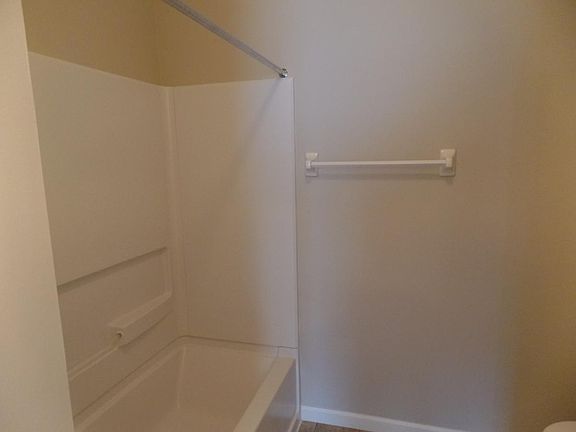 3rd image of 3144 Foxbridge Dr