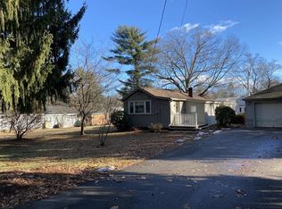 26 Sybil St, Walpole, MA 02081
