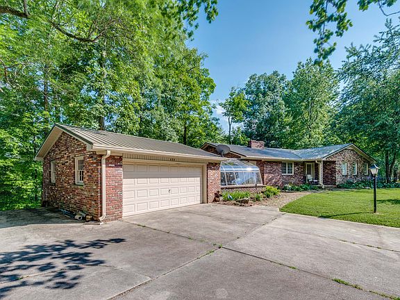 3rd image of 929 Indian Mound Dr