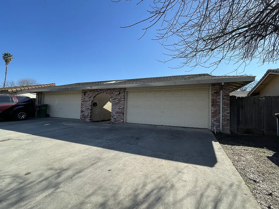 1720 Floyd Ave #1