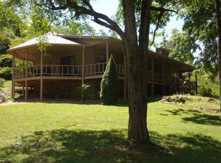 3099 Creek View Rd, Hiawassee, GA 30546