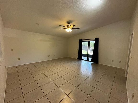 4th image of 3743 Canberra Ct