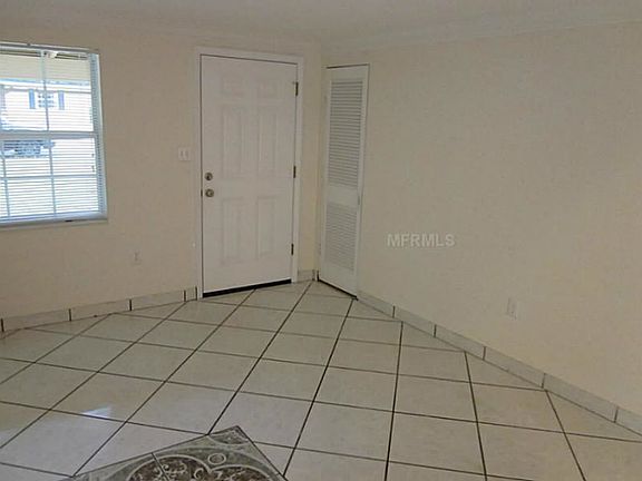 3rd image of 901 Hawaii Dr