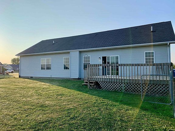 2nd image of 2608 W Willow Ln