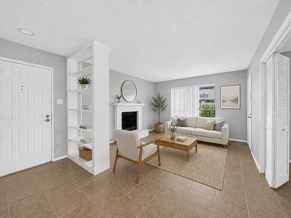 2nd image of 2100 Wilcrest Dr APT 140