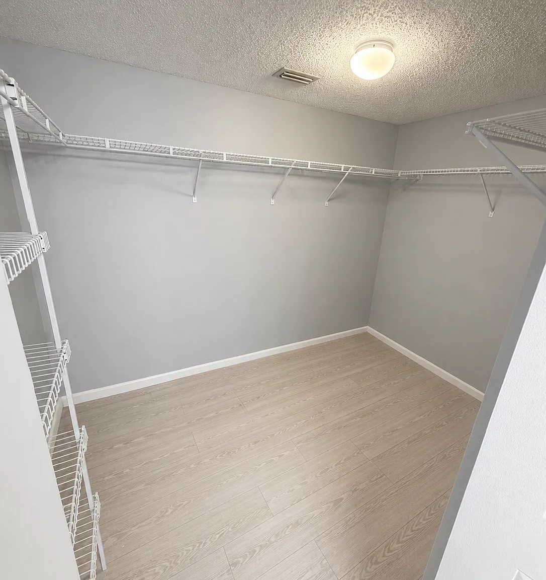 2 bed, 1244 sqft, $2,200 — Photo 2