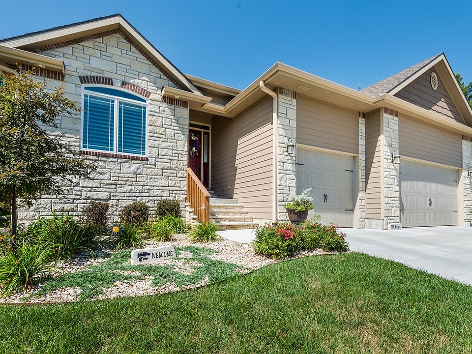 Beautiful Limestone front. 