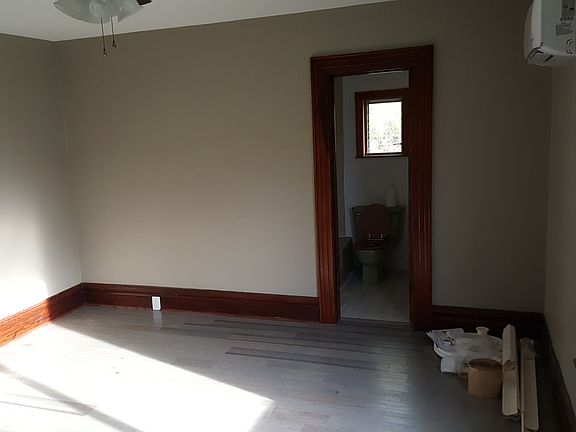 4th image of 505 Kanawha St