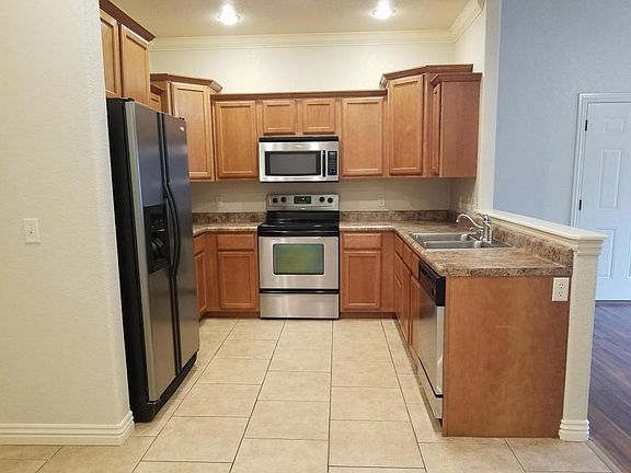 4th image of 3505 N Robin Ct