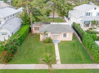 343 1st Ave S, Naples, FL 34102