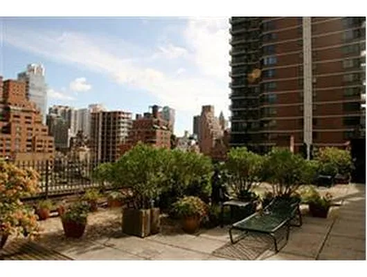 Sold by Douglas Elliman | media 16