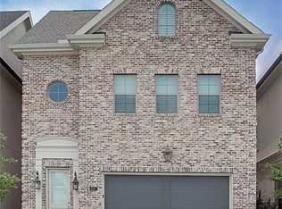 207 Willow St, Shenandoah, TX 77384