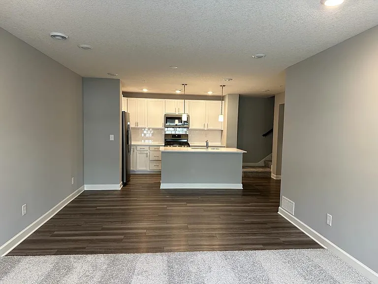 11012 Zest St NE — Photo 2