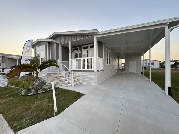 736 Pirates Rest Rd #736, North Fort Myers, FL 33917